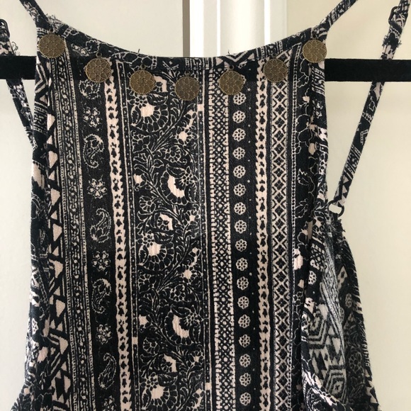 Romper - Picture 2 of 3